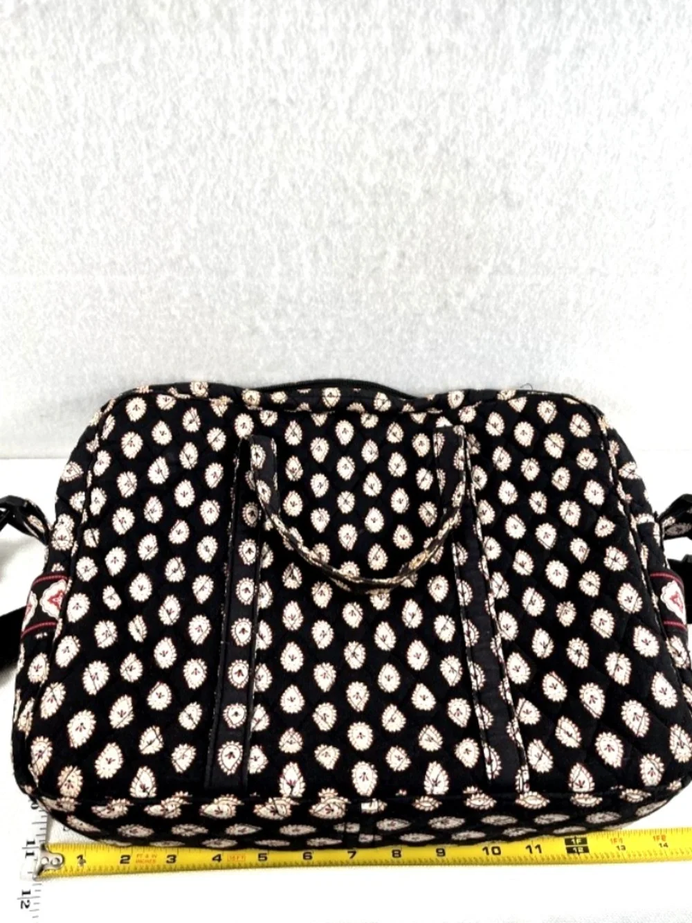 Vera Bradley Quilted Laptop Messenger Bag Classic Black Paisley Adjustable Strap